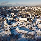 Luftaufnahme Campus bei Schnee